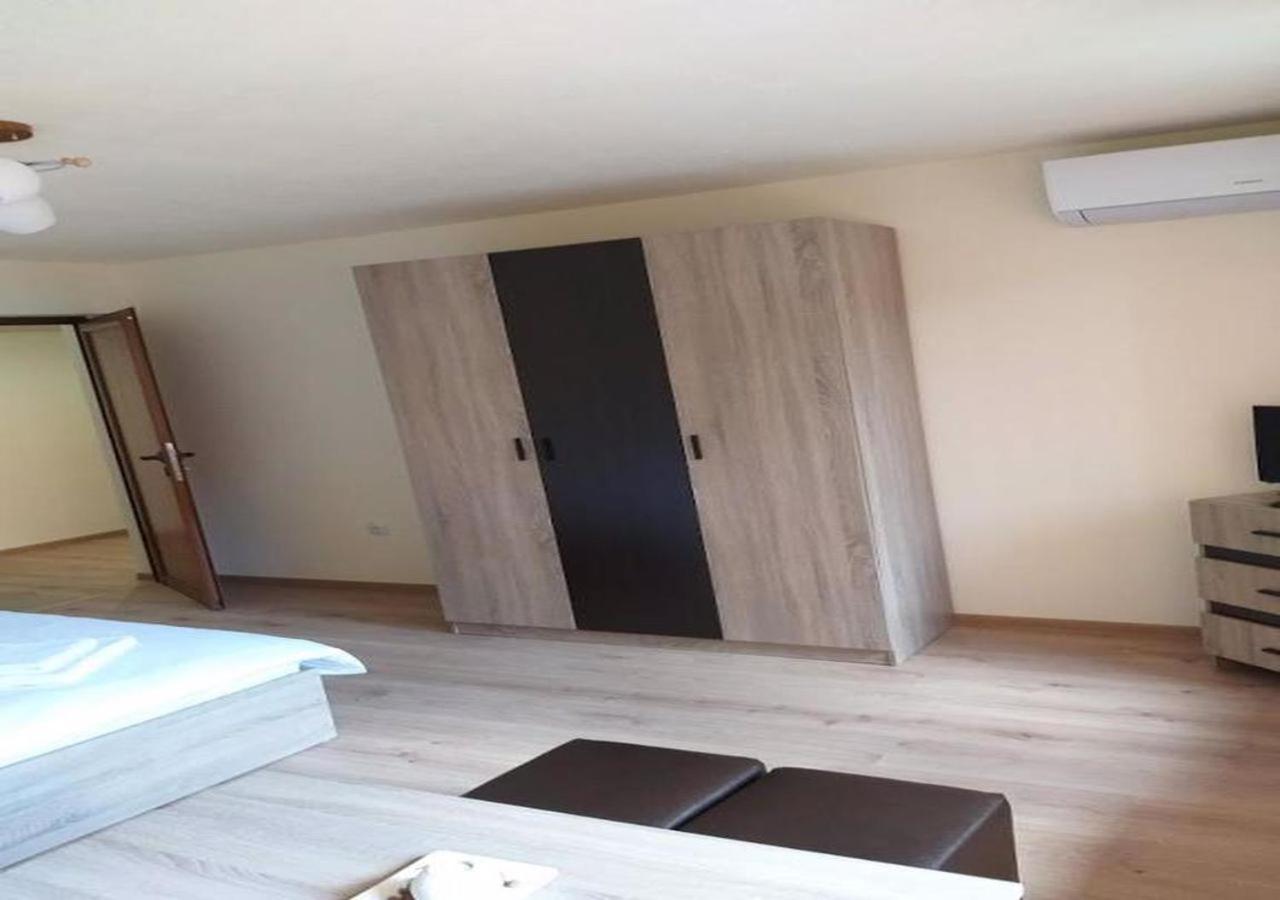 Къща За Гости Демика Saparewa Banja Exterior foto